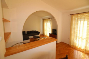 Makarska centre & free parking
